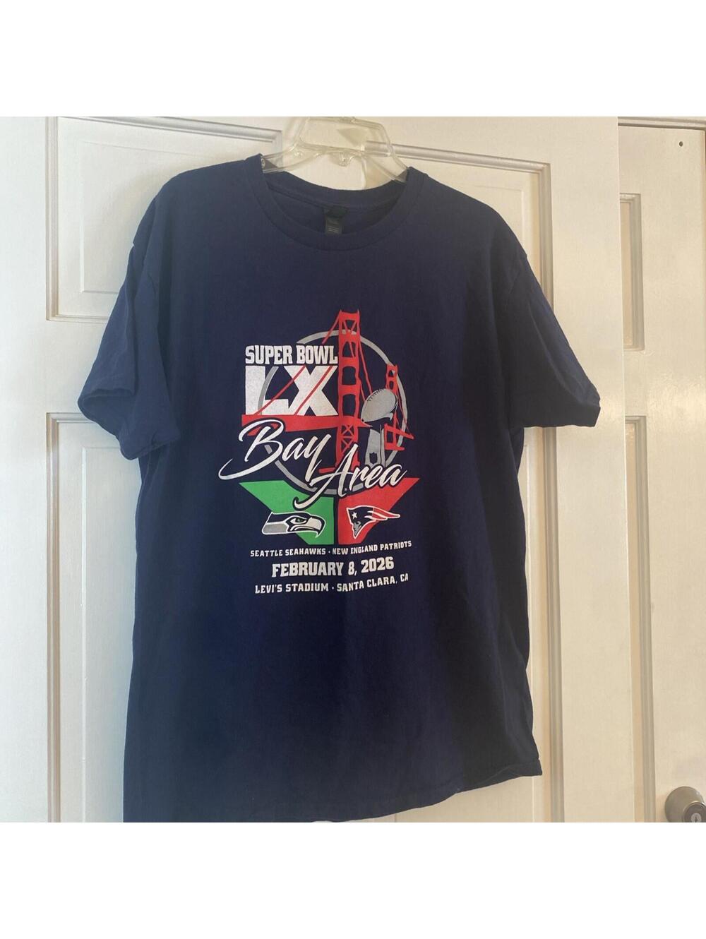 Adult Large Black NFL SUPER BOWL XLIX PATRIOTS VS SEAHAWKS T-SHIRT